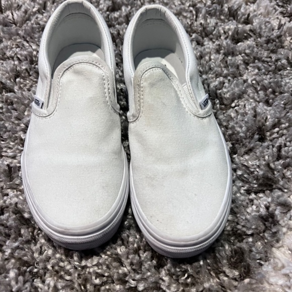 Vans used a couple of times in great condition - Picture 1 of 2